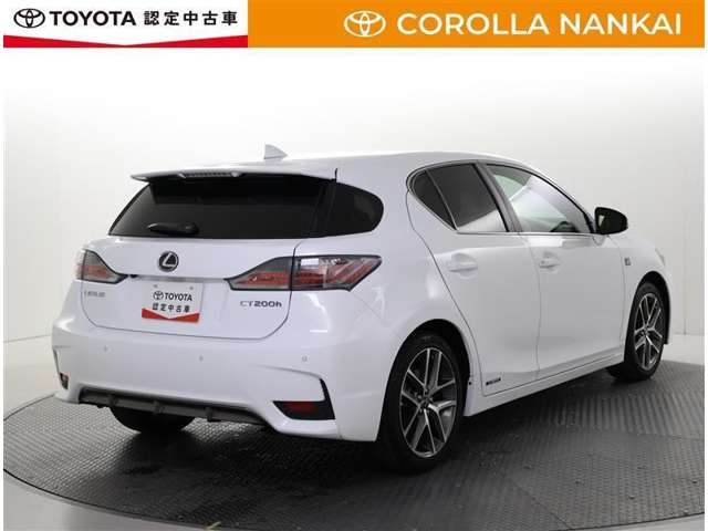 CT200h Fスポーツ