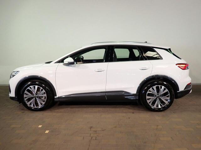 Q4 e-tron45 アドバンスト