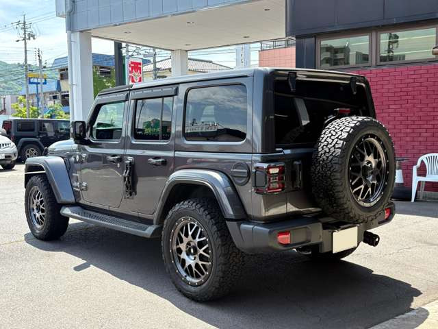 ラングラーアンリミテッド サハラ 4WD