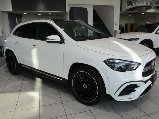 GLAクラスGLA200 d 4マチック アーバン スターズ 4WD