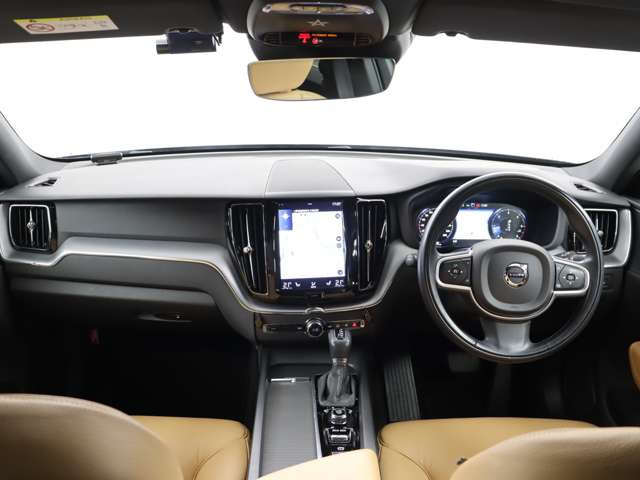 XC60D4 AWD モメンタム ディーゼル 4WD
