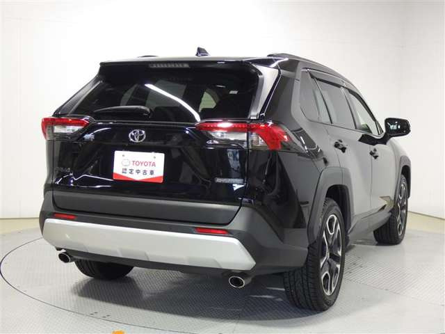 RAV42.0 アドベンチャー 4WD