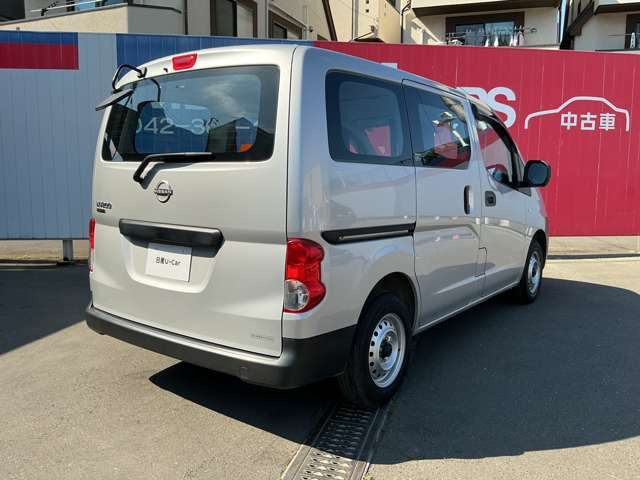 NV200バネットバン1.6 DX