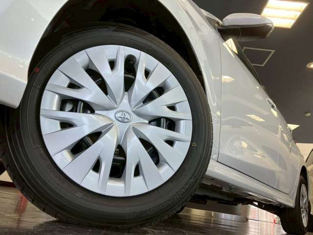 ヤリス1.5 ハイブリッド U E-Four 4WD