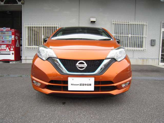 ノート1.2 e-POWER X ブラックアロー