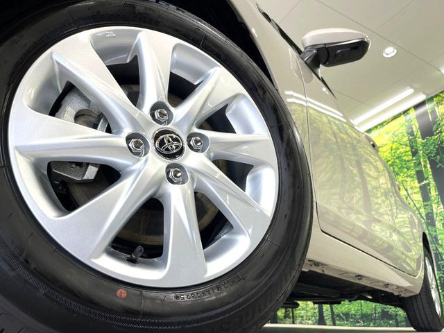 �y����15�C���`�A���~�z�C�[���z�O�ςɃ}�b�`���������A���~�z�C�[���𑕒����Ă���܂��B�e��ЊO�A���~�z�C�[����A�X�^�b�h���X�^�C�����戵�����Ă���܂��B���񂲑��k����������