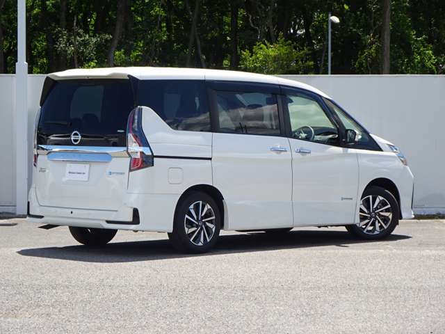 セレナ1.2 e-POWER ハイウェイスターV