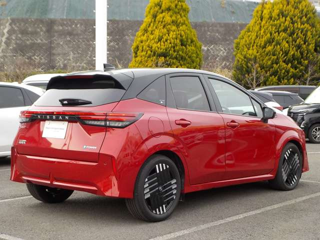 ノートオーラ1.2 G レザーエディション