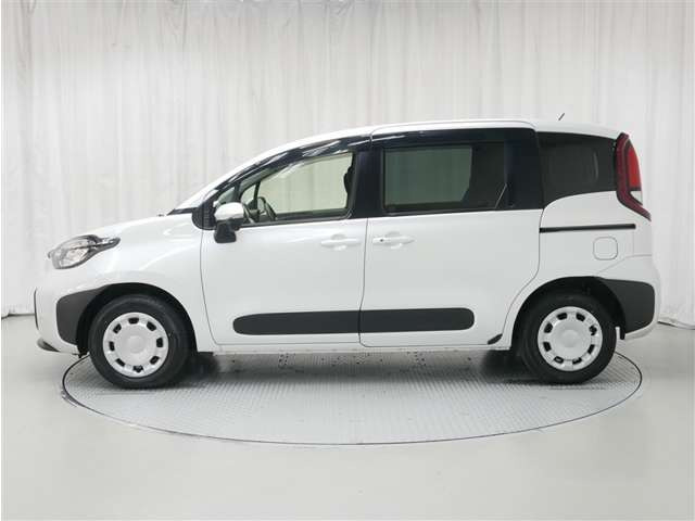 シエンタハイブリッド 1.5 X E-Four 4WD