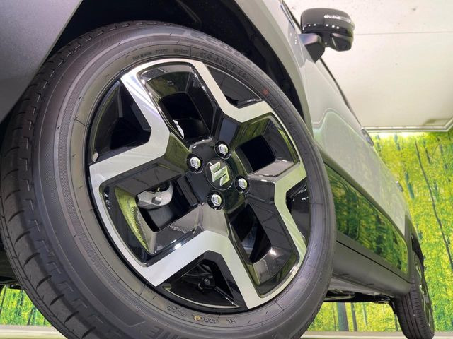 �y����16�C���`�A���~�z�C�[���z�O�ςɃ}�b�`���������A���~�z�C�[���𑕒����Ă���܂��B�e��ЊO�A���~�z�C�[����A�X�^�b�h���X�^�C�����戵�����Ă���܂��B���񂲑��k����������
