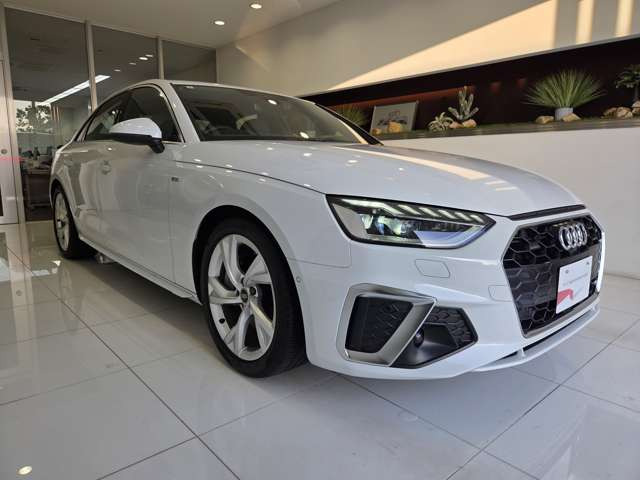 A445 TFSI クワトロ Sライン 4WD