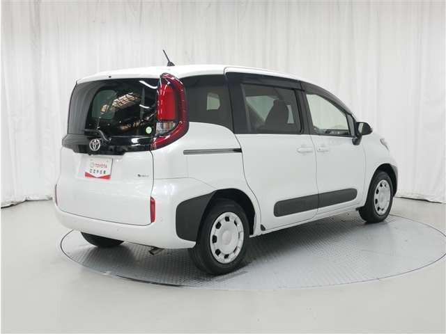 シエンタハイブリッド 1.5 X E-Four 4WD