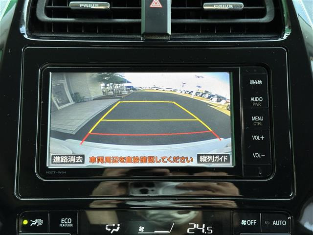 プリウス1.8 S E-Four 4WD