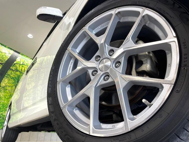 �y19�C���`�A���~�z�C�[���z�O�ςɃ}�b�`�����A���~�z�C�[���𑕒����Ă���܂��B�e��A���~�z�C�[����A�X�^�b�h���X�^�C�����戵�����Ă���܂��B���񂲑��k����������