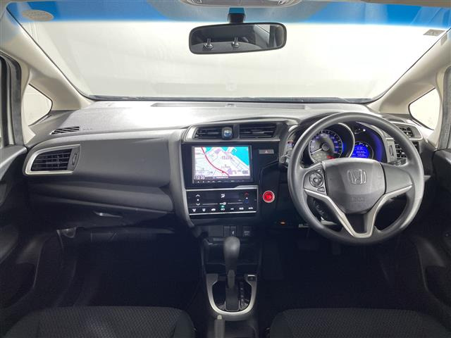 フィット1.3 13G F