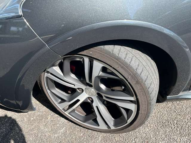 208GTi