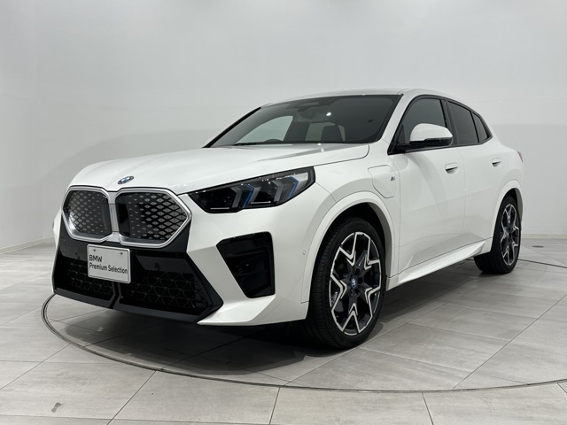 iX2xドライブ30 Mスポーツ 4WD