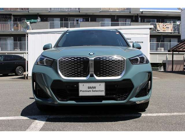 iX1xドライブ30 Mスポーツ 4WD