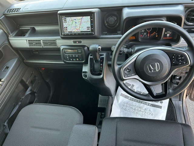 N-VAN+スタイル ファン 4WD