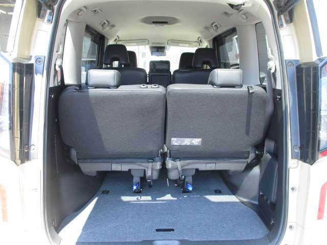 セレナ1.4 e-POWER ハイウェイスターV