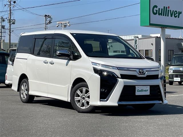 ヴォクシー2.0 ZS 煌III 4WD