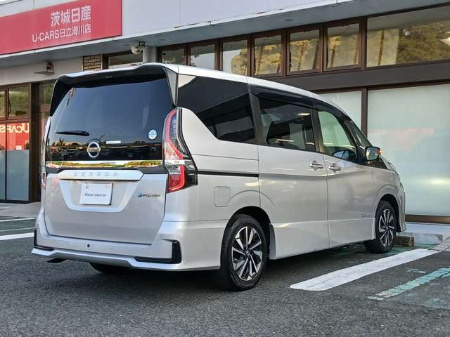 セレナ1.2 e-POWER XV