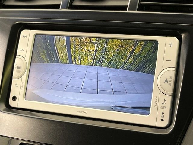 プリウスα1.8 S