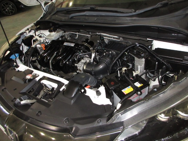 ヴェゼル1.5 ハイブリッド RS ホンダセンシング