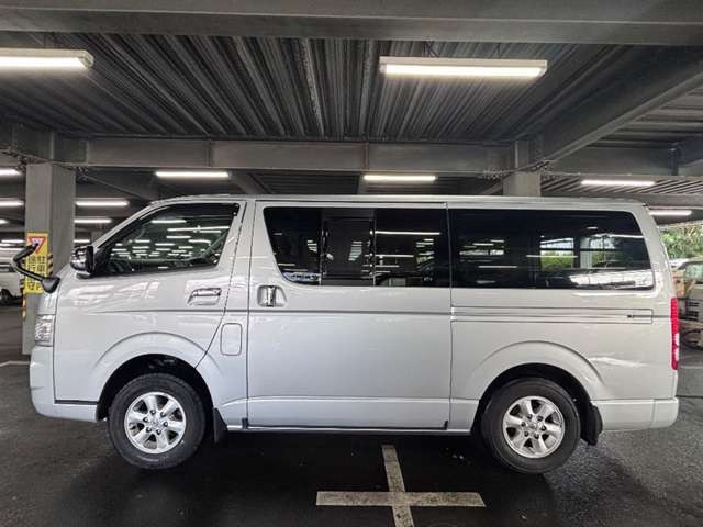 ハイエースバン3.0 スーパーGL 4WD
