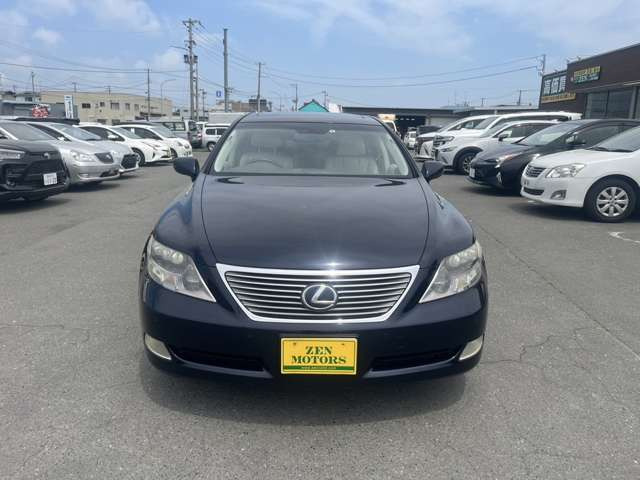 LS600hL 後席セパレートシートパッケージ 4WD
