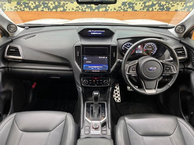フォレスター2.0 アドバンス 4WD