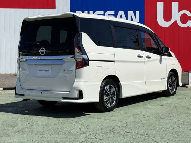 セレナ1.2 e-POWER ハイウェイスターV