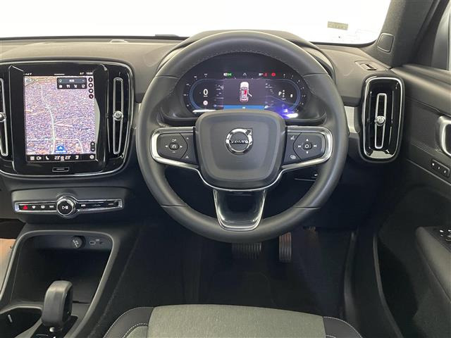 XC40プラス B4 AWD 4WD