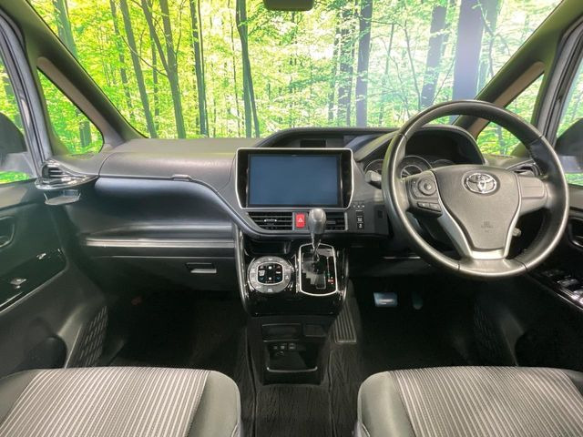 ヴォクシー2.0 ZS