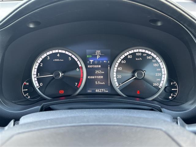NX200t Fスポーツ