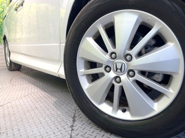 �y�����A���~�z�C�[���z�O�ςɃ}�b�`���������A���~�z�C�[���𑕒����Ă���܂��B�e��ЊO�A���~�z�C�[����A�X�^�b�h���X�^�C�����戵�����Ă���܂��B���񂲑��k����������