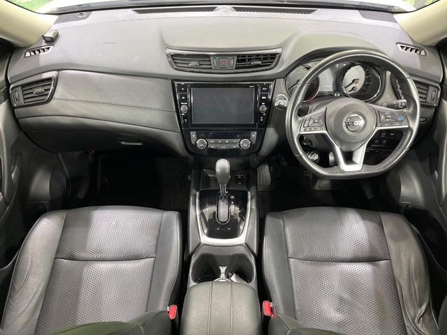エクストレイル2.0 20Xi