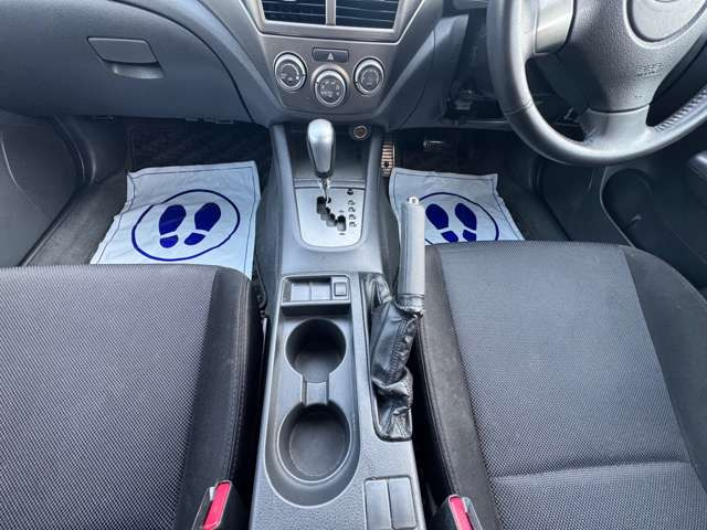 初心者の方でも安心して運転していただける視野の広さとなっております。