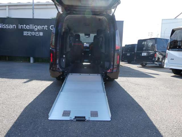 セレナ2.0 XV