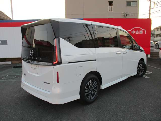 セレナ1.4 e-POWER ハイウェイスターV