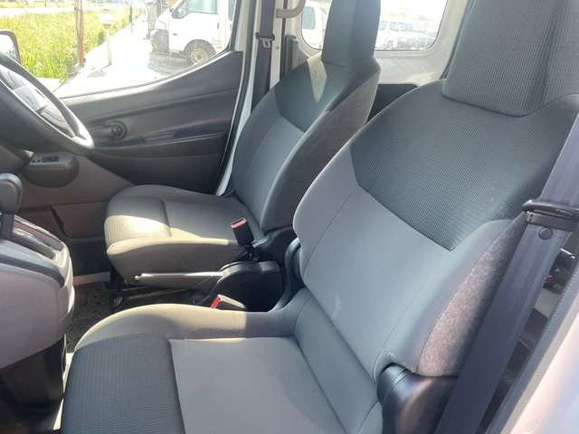 NV200バネットバン1.6 DX 4WD