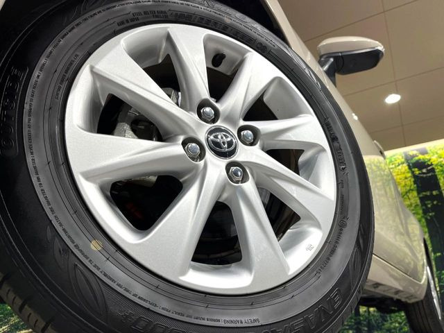 �y����15�C���`�A���~�z�C�[���z�O�ςɃ}�b�`���������A���~�z�C�[���𑕒����Ă���܂��B�e��ЊO�A���~�z�C�[����A�X�^�b�h���X�^�C�����戵�����Ă���܂��B���񂲑��k����������