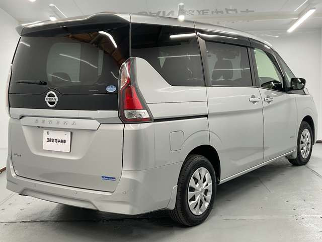 セレナ2.0 XV ステップタイプ 4WD