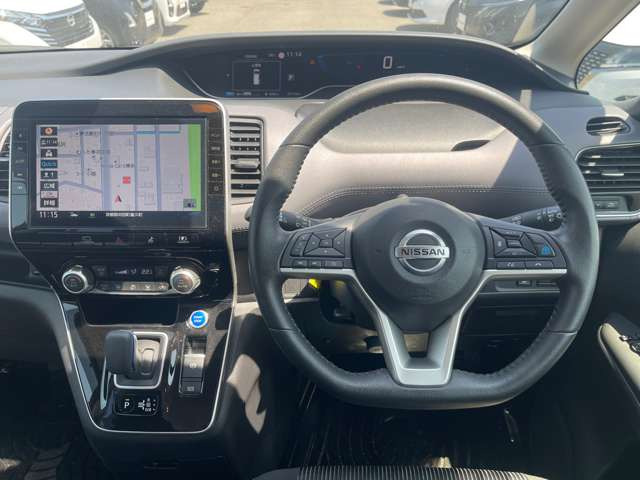 セレナ1.2 e-POWER ハイウェイスターV