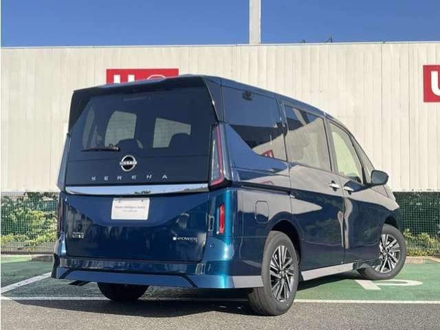 セレナ1.4 e-POWER ハイウェイスターV