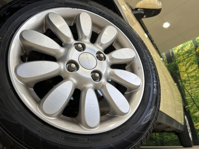 �y����14�C���`�A���~�z�C�[���z�O�ςɃ}�b�`���������A���~�z�C�[���𑕒����Ă���܂��B�e��ЊO�A���~�z�C�[����A�X�^�b�h���X�^�C�����戵�����Ă���܂��B���񂲑��k����������
