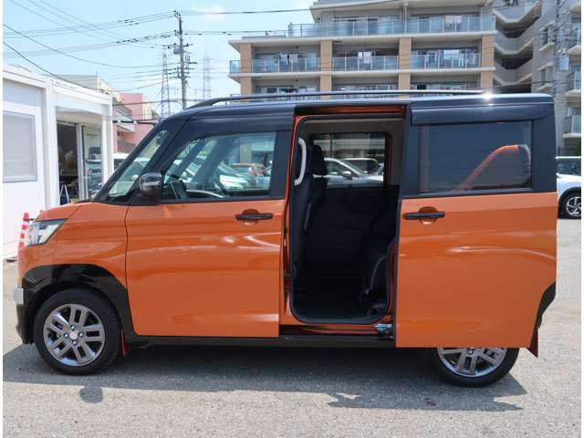 デリカミニT プレミアム 4WD
