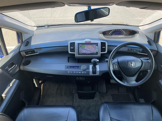 フリード1.5 G ジャストセレクション
