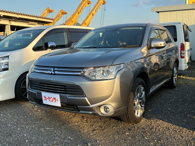 アウトランダーPHEV2.0 G プレミアムパッケージ 4WD