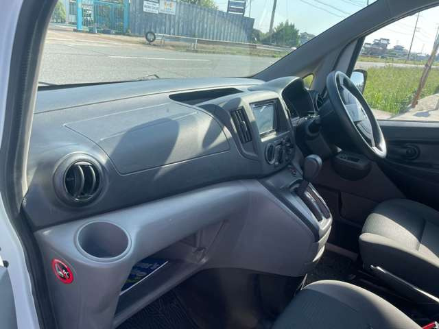 NV200バネットバン1.6 DX 4WD